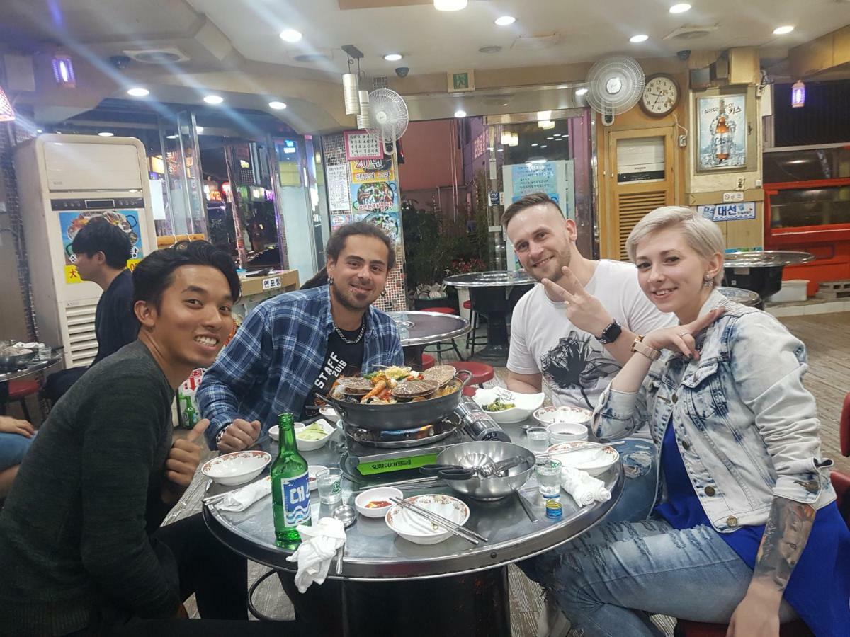 Silk Road Hostel Пусан Екстер'єр фото